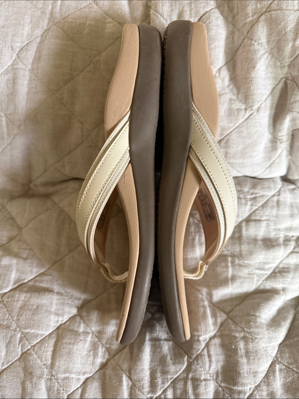 Vionic Beige Tan Thong Sandals - Picture 2 of 5